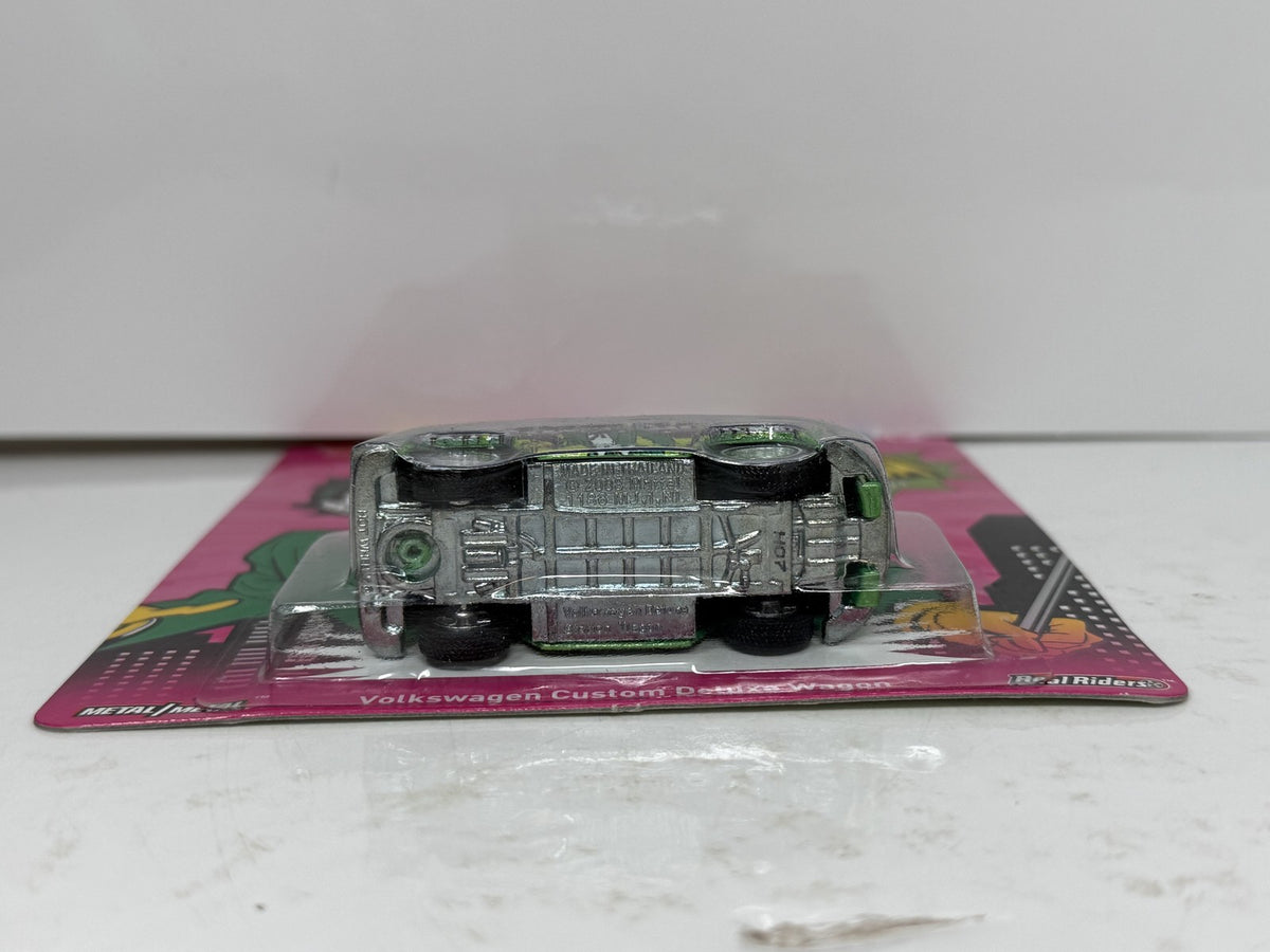 Hot Wheels Batman Classic TV Volkswagen Custom Deluxe Wagon 1:64 Real Riders