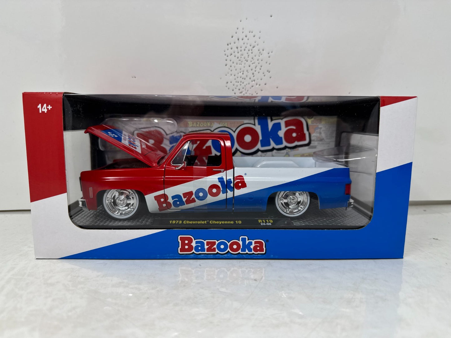 M2 Machines Bazooka 1973 Chevrolet Cheyenne 10 Squarebody 1:24 Diecast