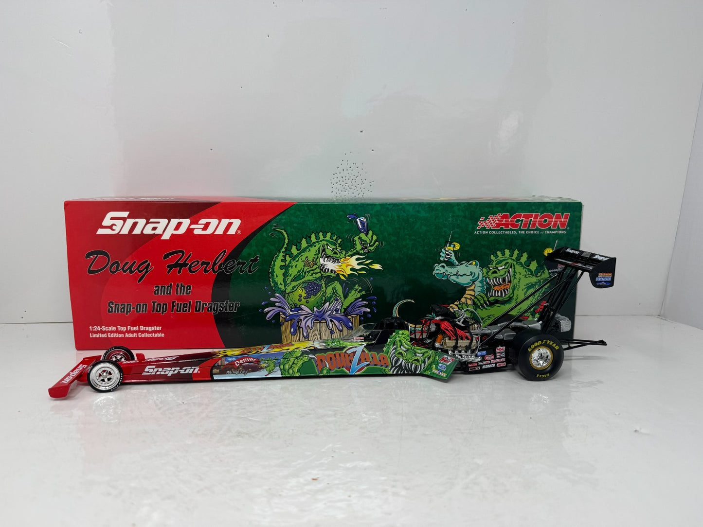 Action NHRA Doug Herbert Snap-On Dougzilla Denver Top Fuel Dragster 1:24 Diecast