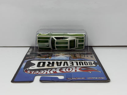 Hot Wheels Boulevard 1965 Chevrolet Impala 1:64 Diecast Real Riders Green White