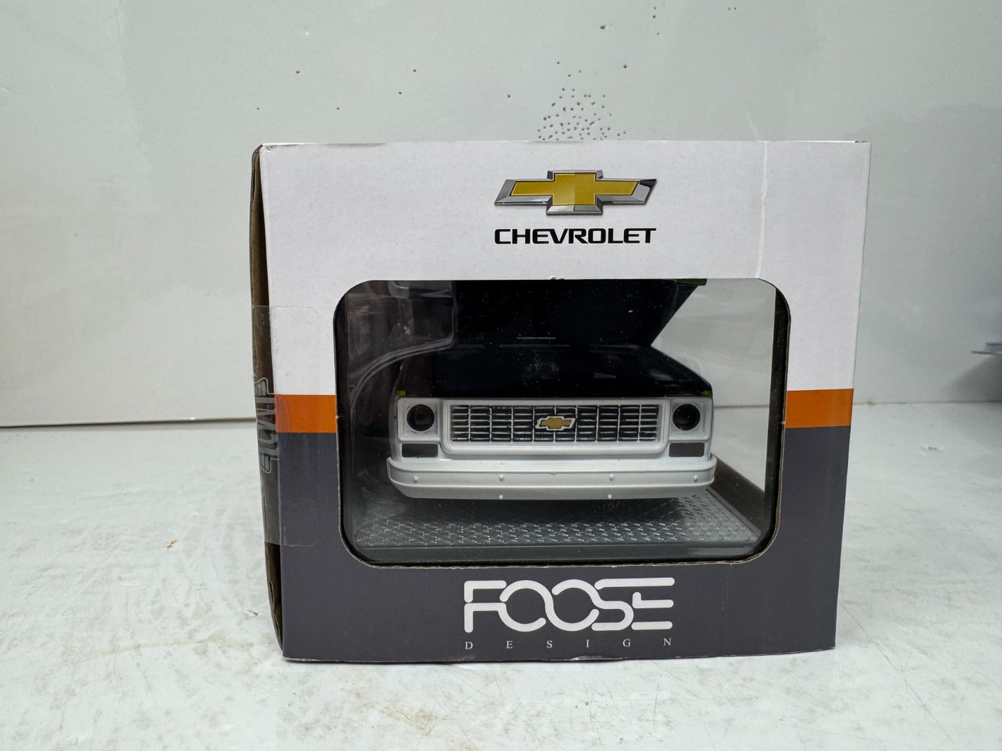 M2 Machines Foose 1973 Chevrolet Cheyenne Super 10 1:24 Diecast