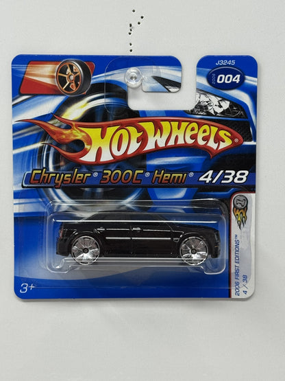 Hot Wheels 2006 First Editions Chrysler 300C Hemi 1:64 Diecast Black Short Card