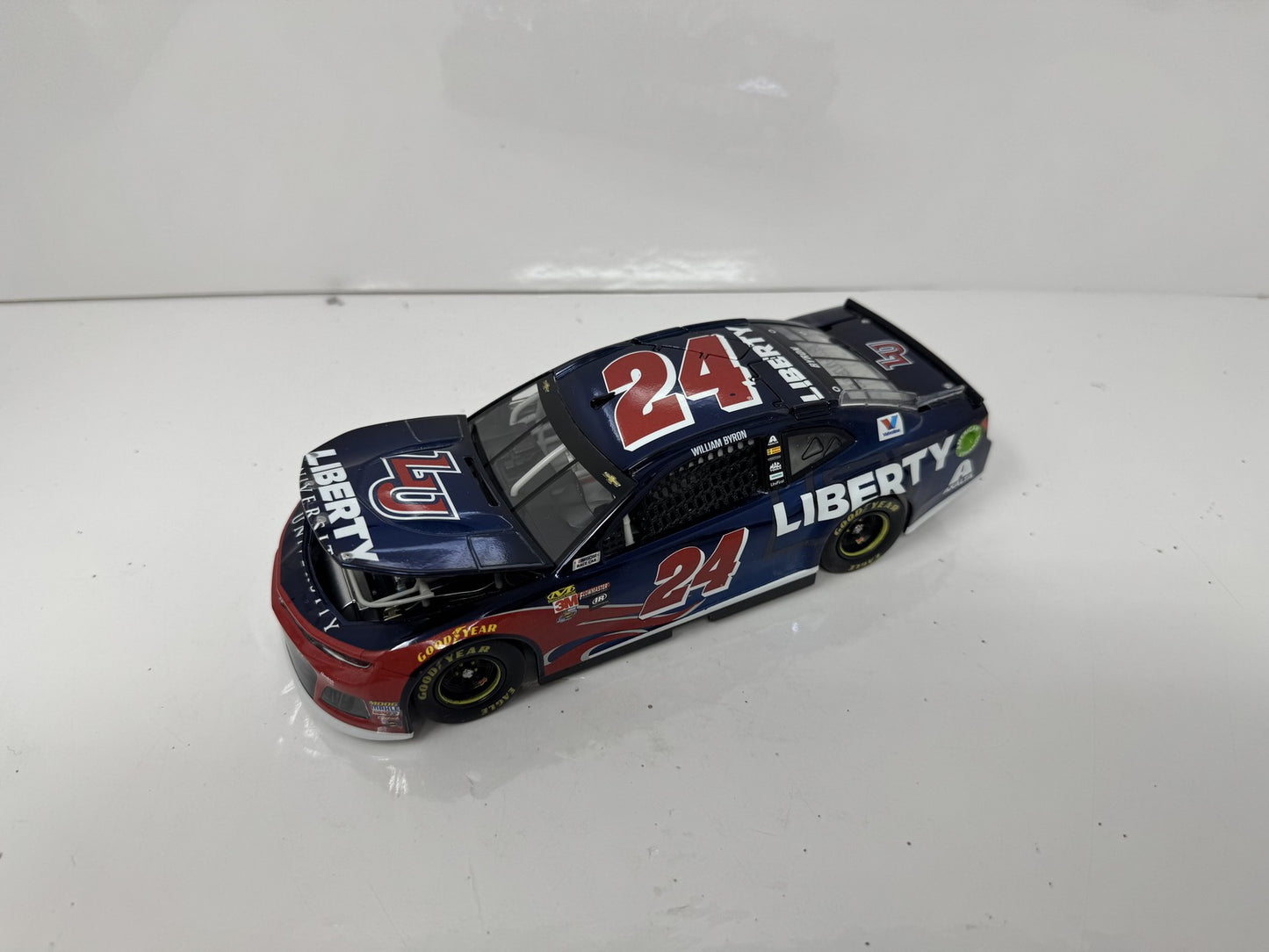 Lionel NASCAR William Byron #24 Liberty University Camaro Chrome 1:24 Diecast