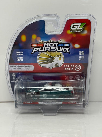 Greenlight Hot Pursuit 2014 Ford Taurus New York City Police Dept. 1:64 Diecast