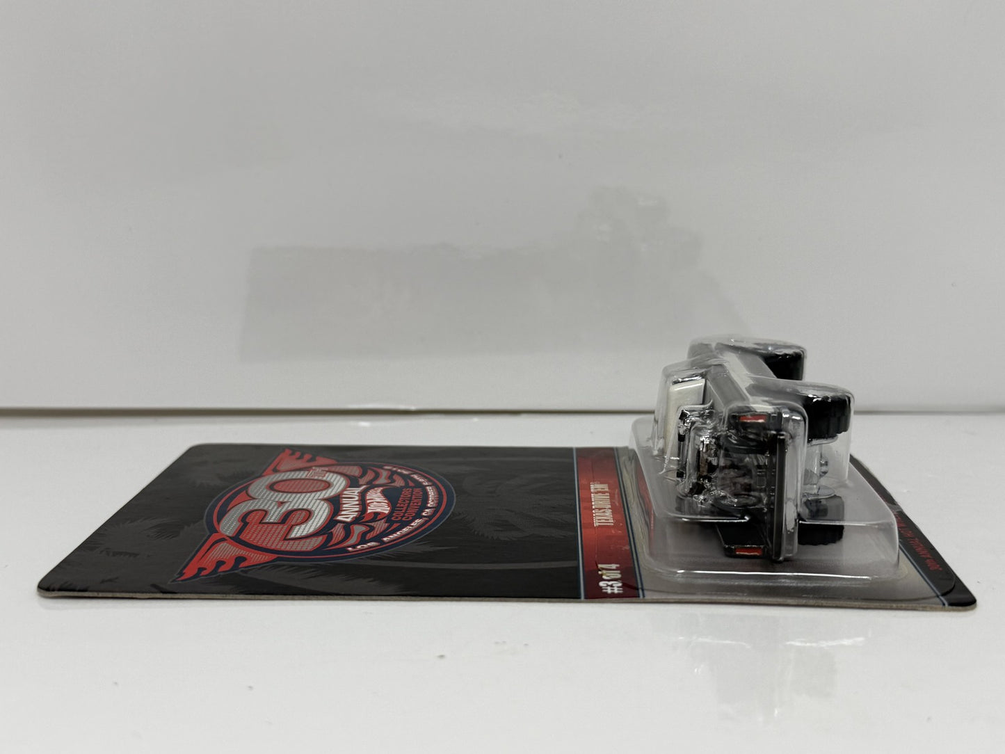 Hot Wheels 2016 30th Annual Collectors Convention Texas Drive 'Em 1:64 Diecast