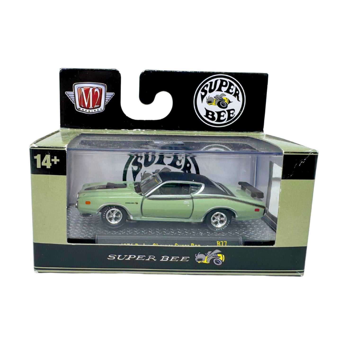 M2 Machines 1971 Dodge Charger Super Bee 1:64 Diecast