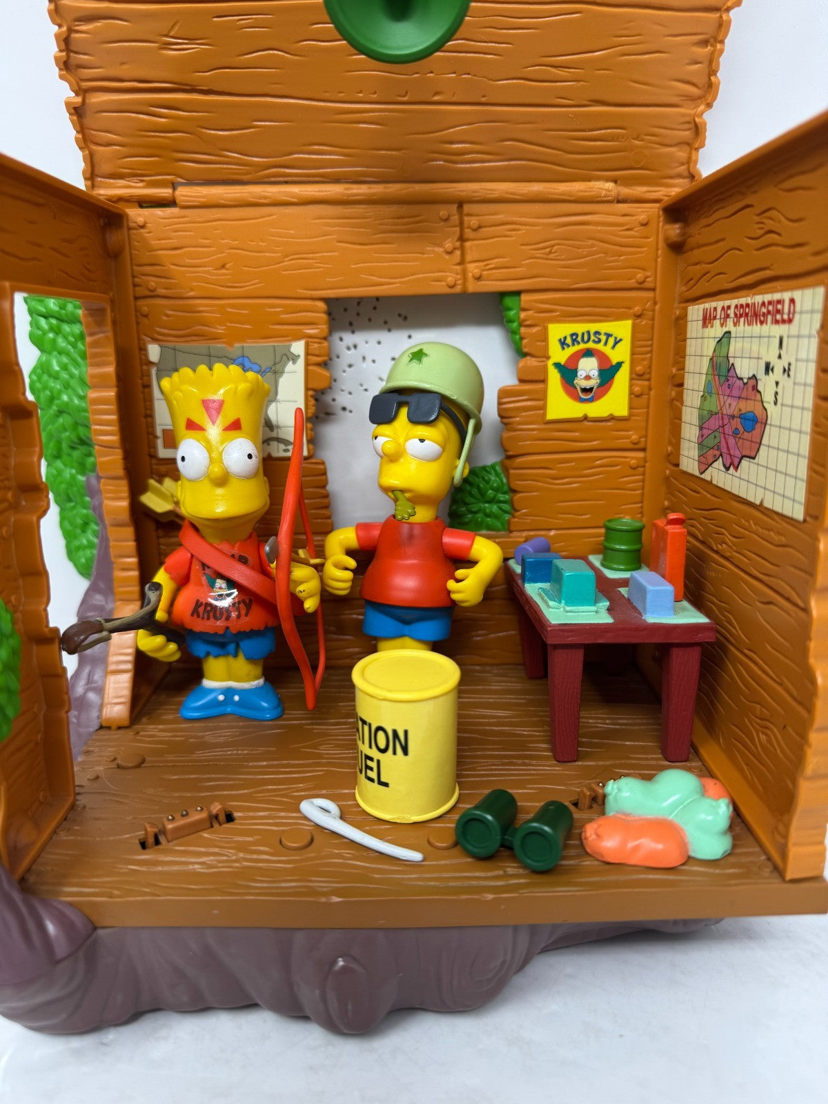 Simpsons World of Springfield Barts Treehouse Kamp Krusty Bart Playmates Playset