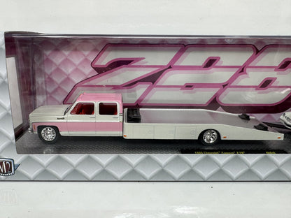 M2 Machines Z28 Chevrolet Camaro Z28 & Ramp Truck 1:64 Diecast