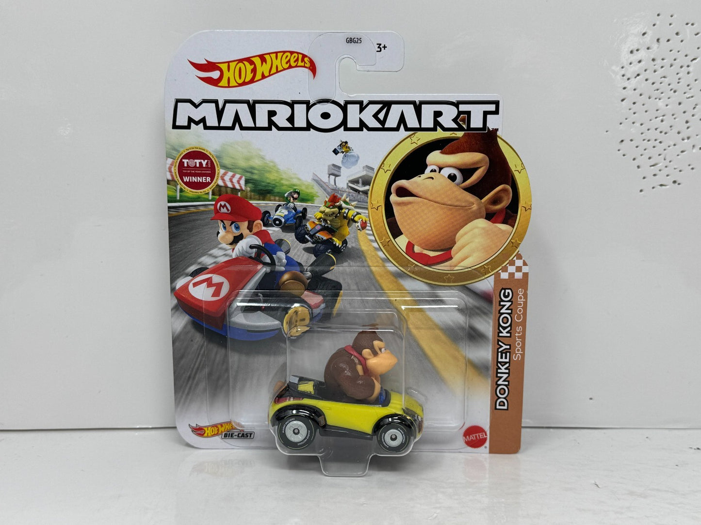 Hot Wheels Mario Kart Donkey Kong Sports Coupe 1:64 Diecast