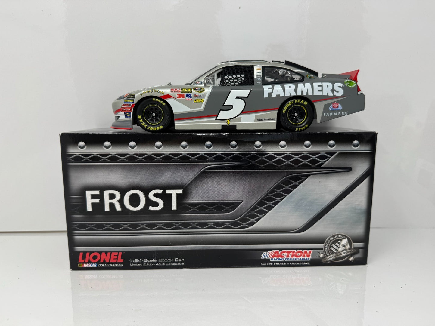 Lionel NASCAR Kasey Kahne #5 Farmers Insurance Frost 2012 Impala 1:24 Diecast