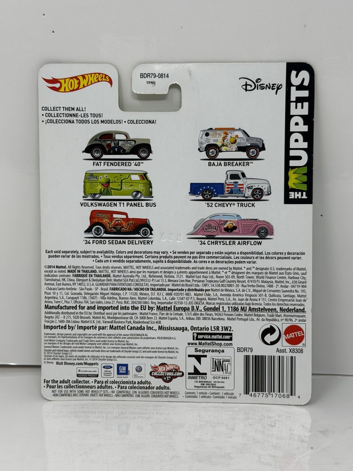 Hot Wheels Disney The Muppets Volkswagen T1 Panel Bus 1:64 Diecast Real Riders