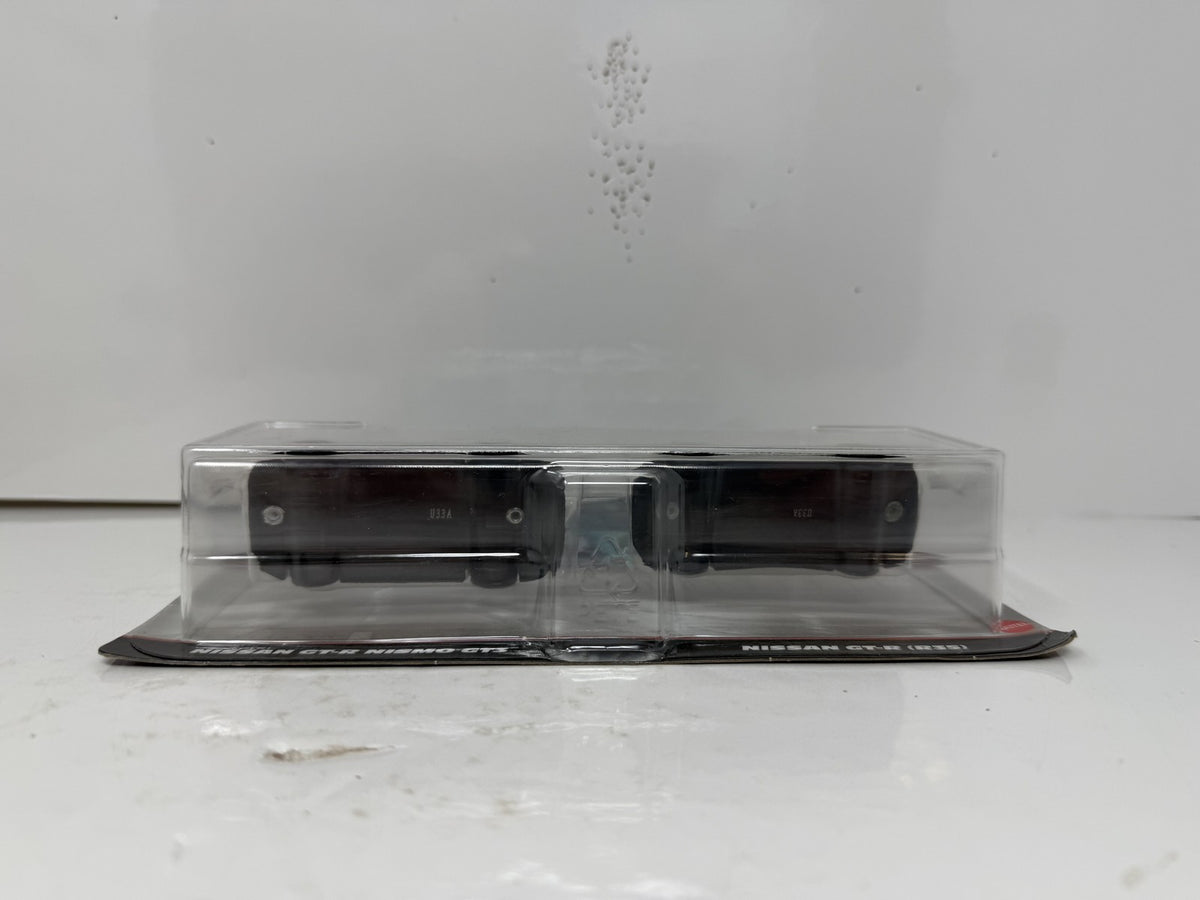 Hot Wheels Premium Nissan GT-R Nismo GT3 & GT-R R35 2-Pack 1:64 Diecast