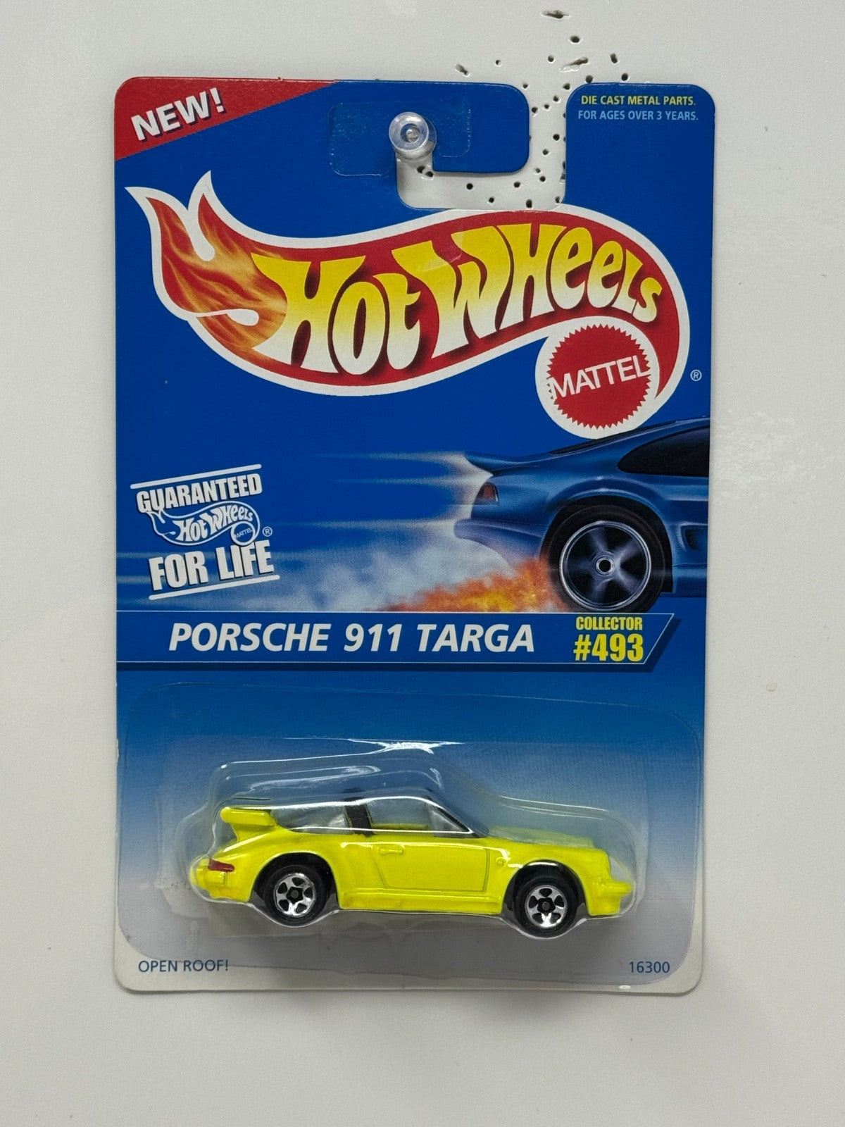 Hot Wheels Porsche 911 Targa Collector #493 1:64 Diecast Yellow