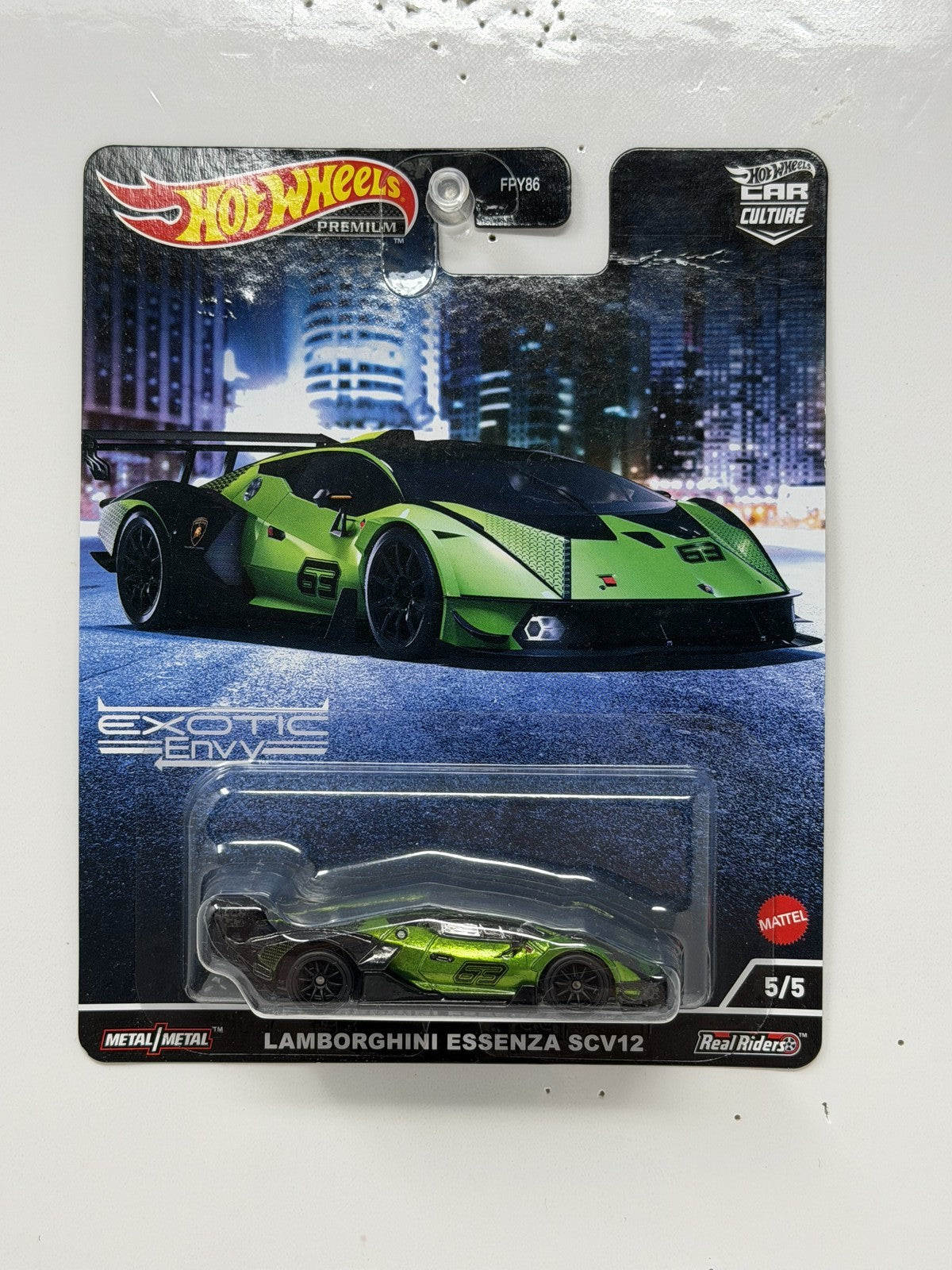 Hot Wheels Premium Exotic Envy Lamborghini Essenza SCV12 1:64 Diecast