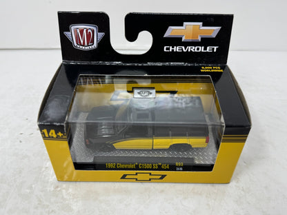 M2 Machines Chevrolet 1992 Chevrolet C1500 SS 454 1:64 Diecast