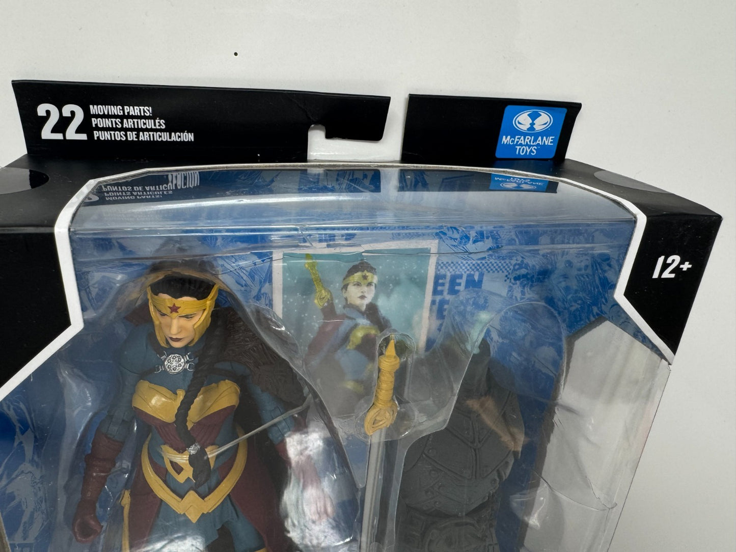 McFarlane DC Multiverse Endless Winter Wonder Woman Figure w/ Frost King BAF