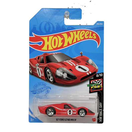 Hot Wheels Race Day 1967 Ford GT40 Mk.IV 1:64 Diecast Red