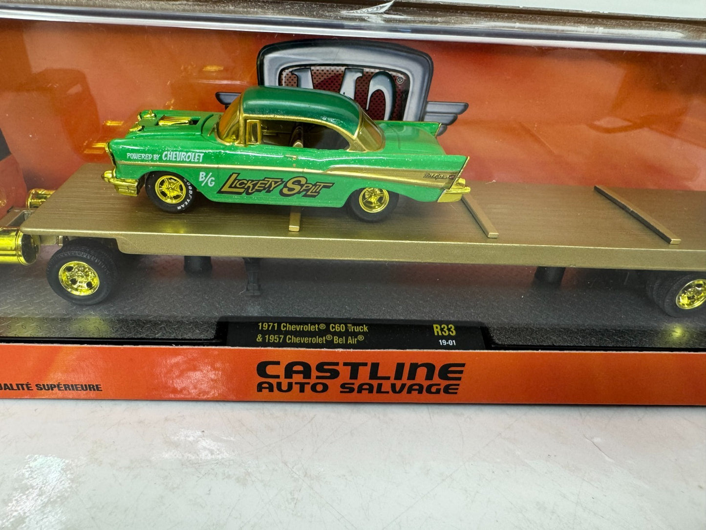 M2 Auto Haulers Chevy C60 Truck & 1957 Bel Air Auto Salvage CHASE 1:64 Diecast
