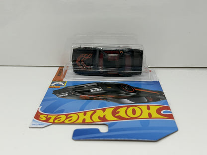 Hot Wheels Muscle Mania 1977 Pontiac Firebird T/A 1:64 Diecast Black