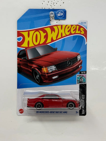 Hot Wheels Modified 1989 Mercedes-Benz 560 SEC AMG 1:64 Diecast Red
