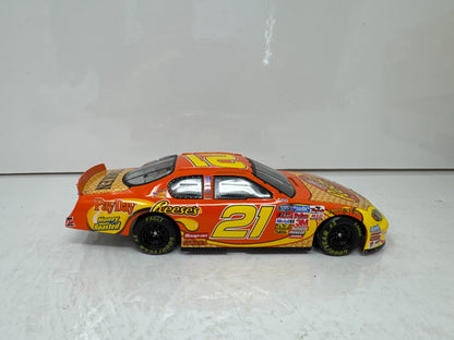 Action Nascar #21 Kevin Harvick Reese's Dealer Exclusive 2003 Chevy 1:24 Diecast
