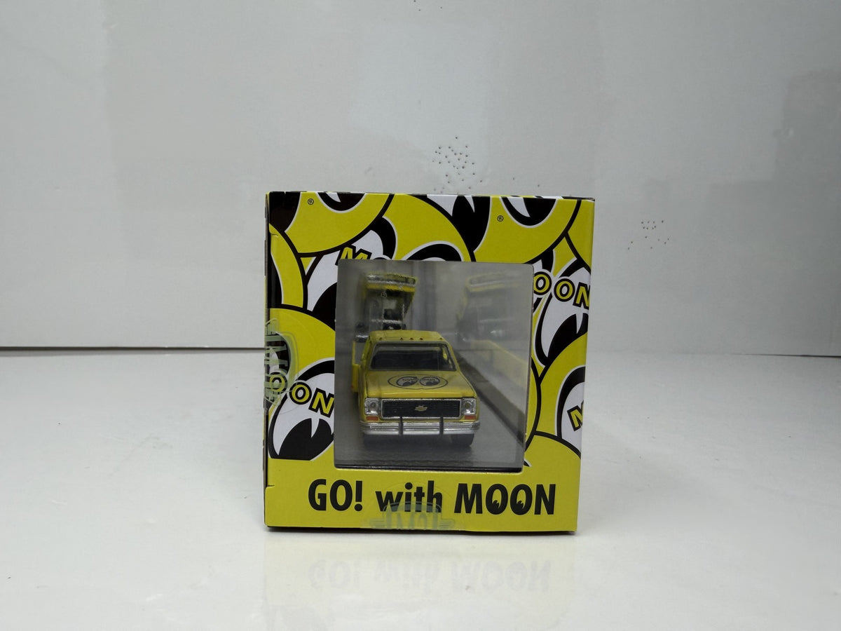 M2 Machines Mooneyes 1969 Chevy Camaro Funny Car & Ramp Truck 1:64 Diecast