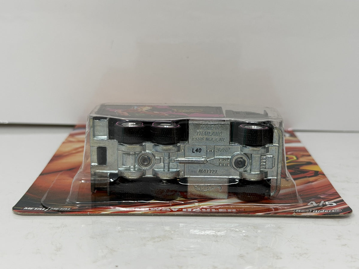 Hot Wheels Street Fighter V Hiway Hauler 1:64 Diecast Real Riders