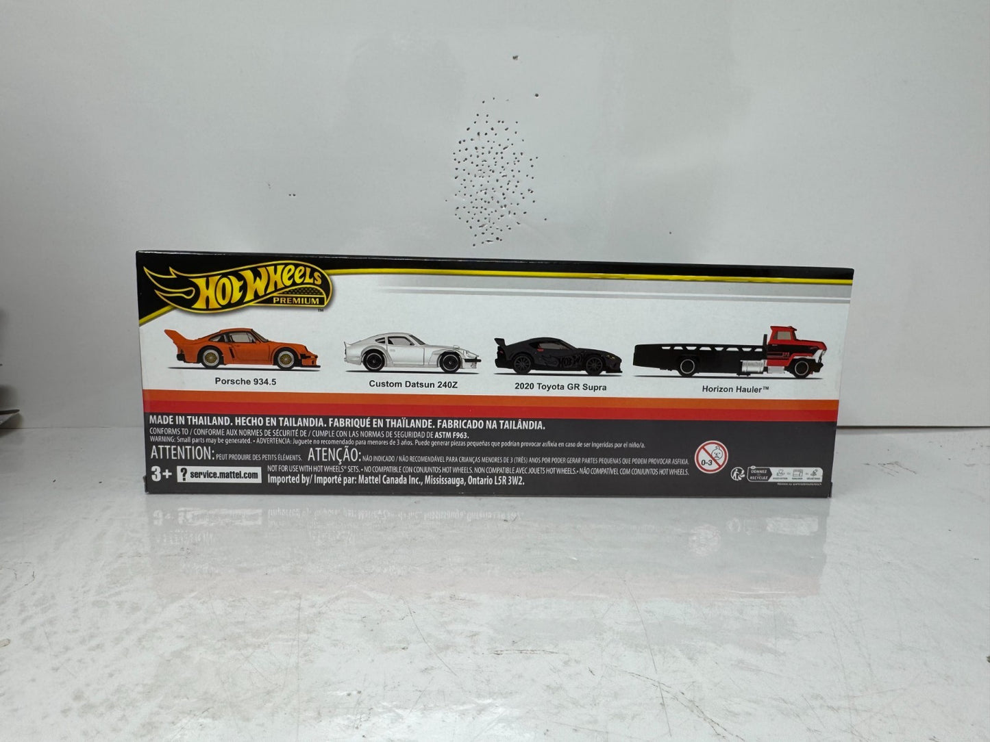 Hot Wheels Premium Track Day 4-Pack Collector Diorama Set 1:64 Diecast