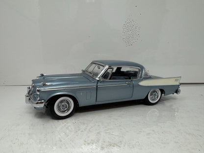 Yat Ming Road Signature 1958 Studebaker Golden Hawk 1:18 Diecast Coin Edition