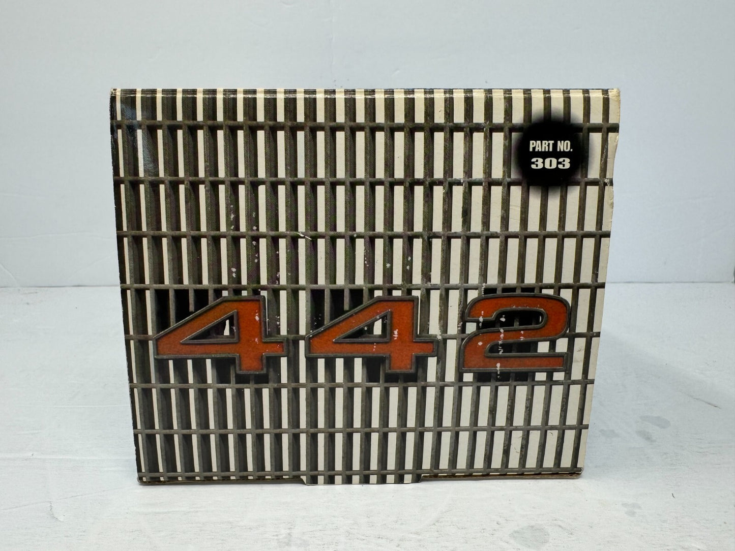 Exact Detail Replicas 1972 Oldsmobile 442 W-30 1:18 Diecast 458/ 2000