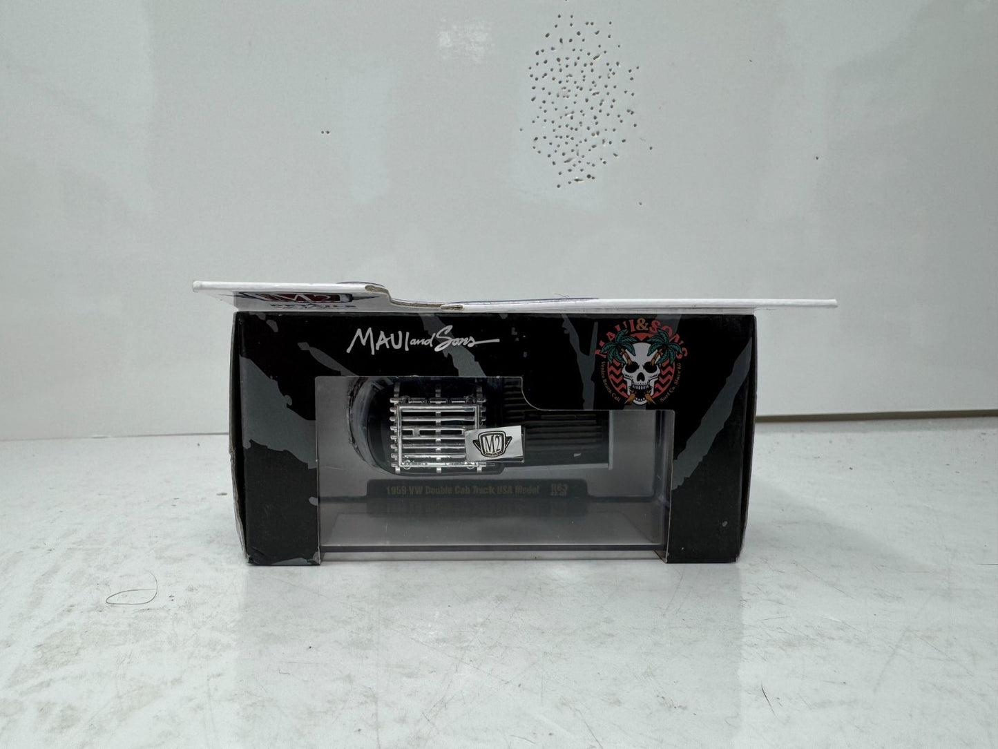 M2 Machines Maui & Sons 1959 Volkswagen Double Cab Truck USA Model 1:64 Diecast