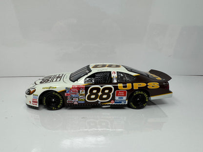 Action NASCAR Dale Jarrett #88 UPS 2001 Ford Taurus 1:24 Diecast