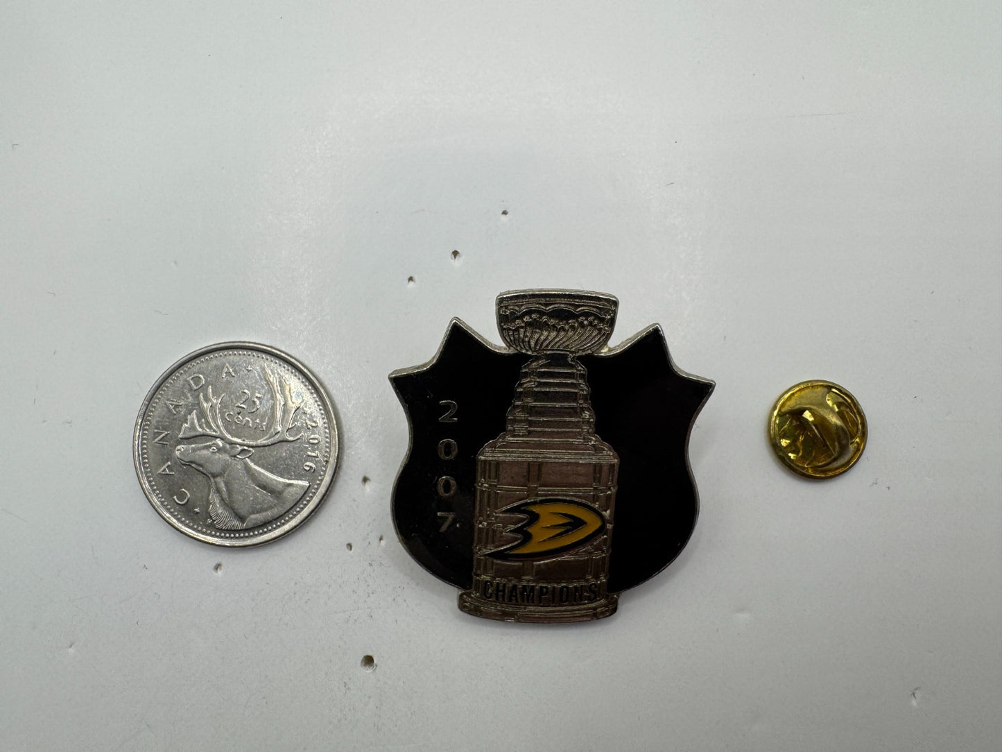 Anaheim Ducks 2007 Stanley Cup Champions NHL Hockey Lapel Pin