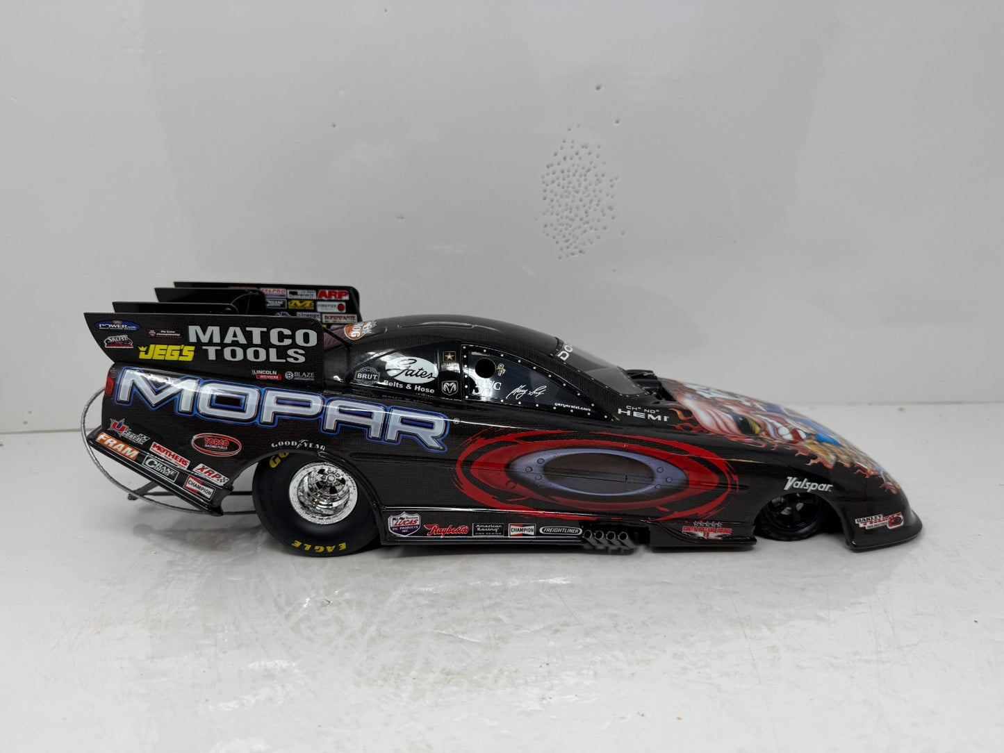 Milestone Gary Scelzi NHRA Mopar Oakley Carbon Dodge Stratus Funny Car 116 Scale