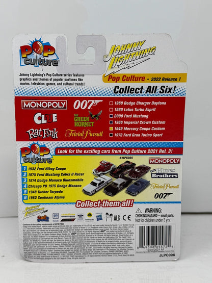 Johnny Lightning Clue 2000 Ford Mustang Miss Scarlett 1:64 Diecast