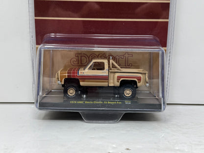 M2 Machines GMC Pickups 1976 GMC Sierra Classic 15 Desert Fox 1:64 Diecast