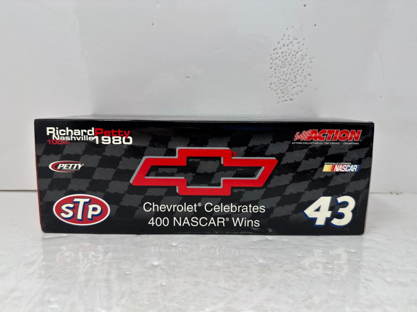 Action Nascar #43 Richard Petty STP Chevy 400 Win 1980 Monte Carlo 1:24 Diecast