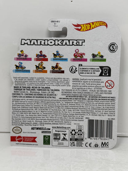 Hot Wheels Mario Kart Bowser Standard Kart 1:64 Diecast
