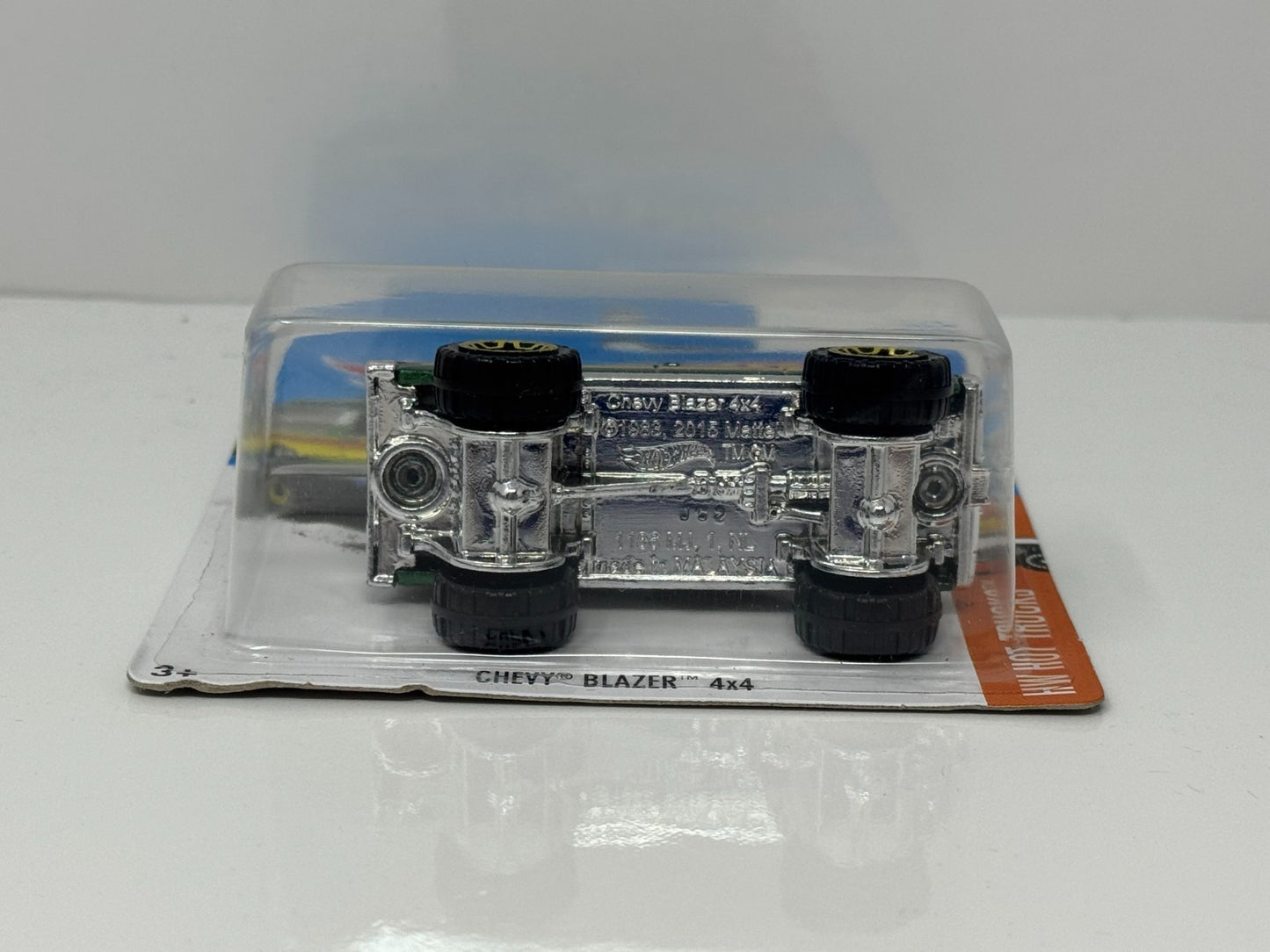 Hot Wheels Hot Trucks 1989 Chevy Blazer 4x4 1:64 Diecast V2