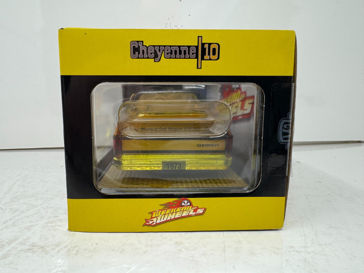 M2 Machines 1973 Chevrolet Cheyenne 10 Truck Weekend of Wheels 1:24 Diecast
