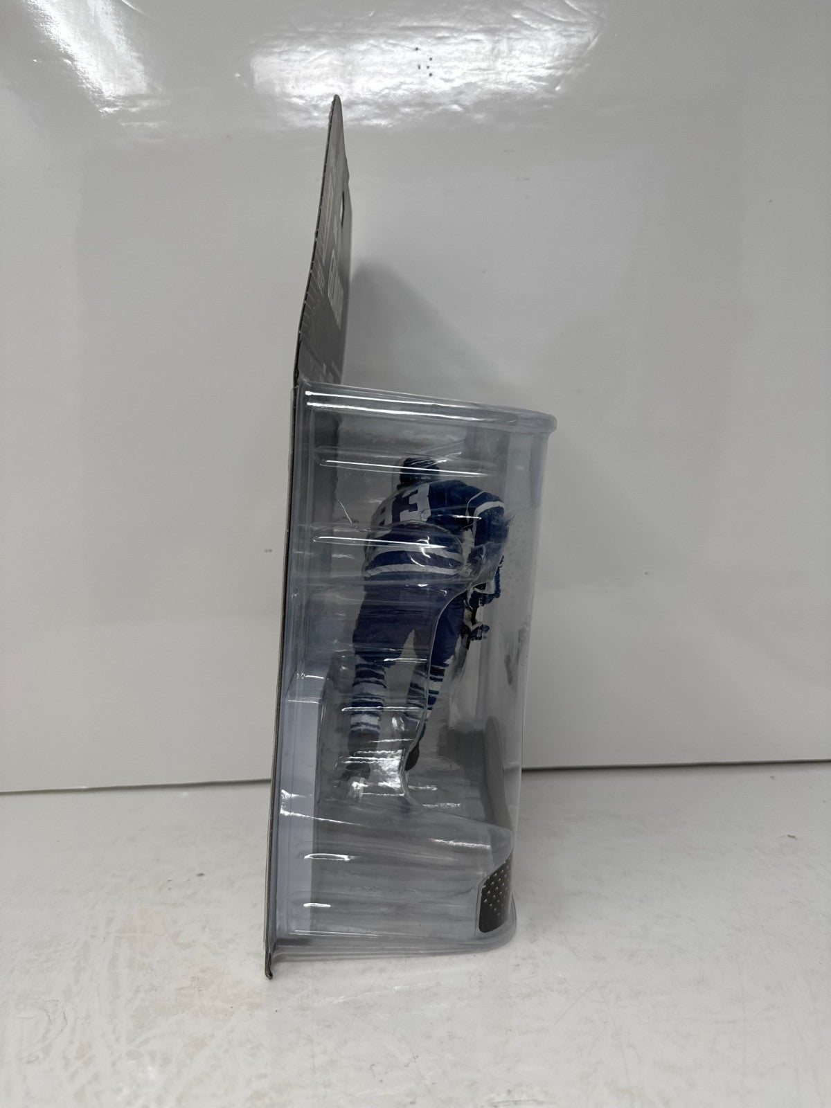 McFarlane NHL Doug Gilmour Toronto Maple Leafs Legends Series 7 Figure