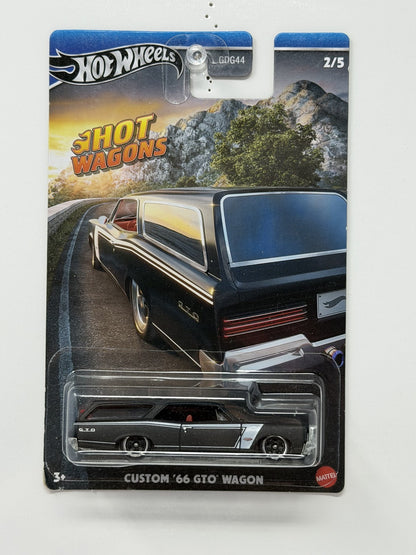 Hot Wheels Hot Wagons Custom 1966 GTO Wagon 1:64 Diecast