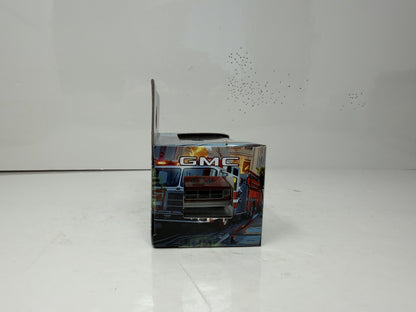 M2 Machines Fire & Rescue 1975 GMC Sierra Grande 15 1:64 Diecast