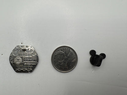 HKDL Fun Day 2015 Disney Hidden Mickey Magical Ferris Boo Trading Pin DC1S19