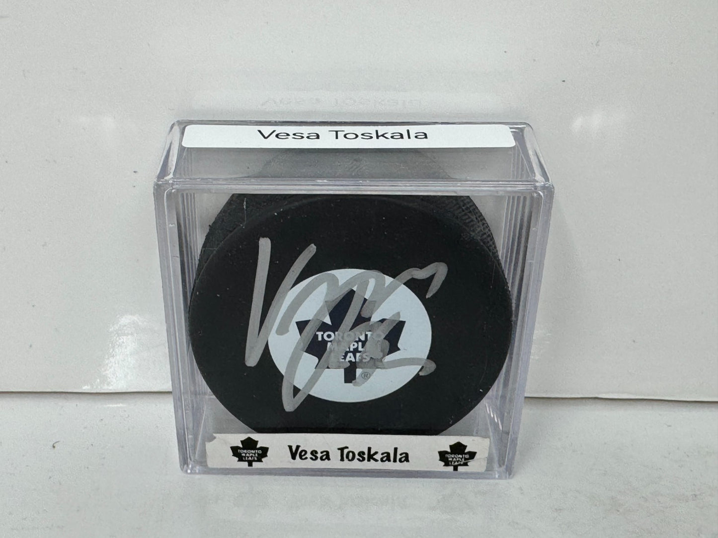 Vesa Toskala Toronto Maple Leafs Signed NHL Autograph Puck Silver Auto