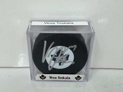 Vesa Toskala Toronto Maple Leafs Signed NHL Autograph Puck Silver Auto