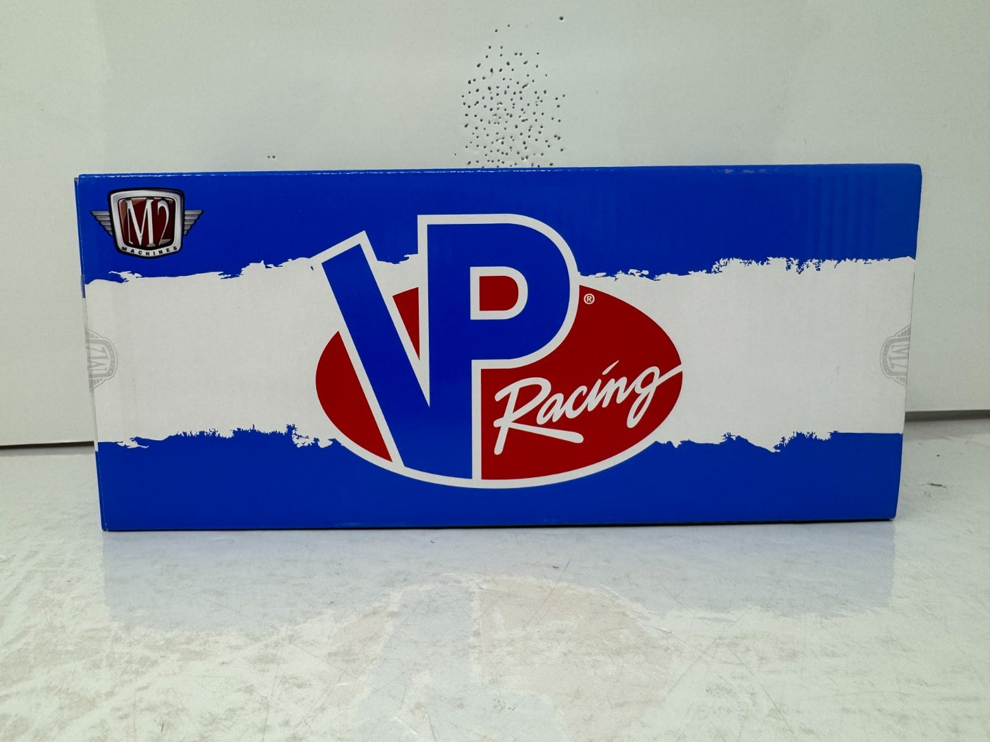 M2 Machines 1970 Dodge Challenger RT HEMI VP Racing CHASE 1:24 Diecast Gold Rims