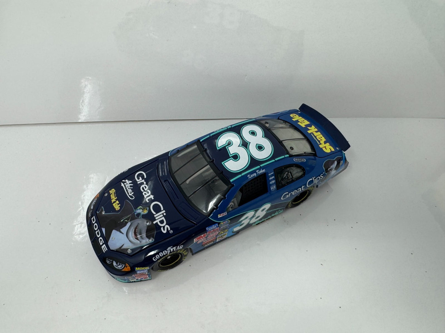 Action NASCAR Kasey Kahne #38 Great Clips Shark Tale Dodge Intrepid 1:24 Diecast