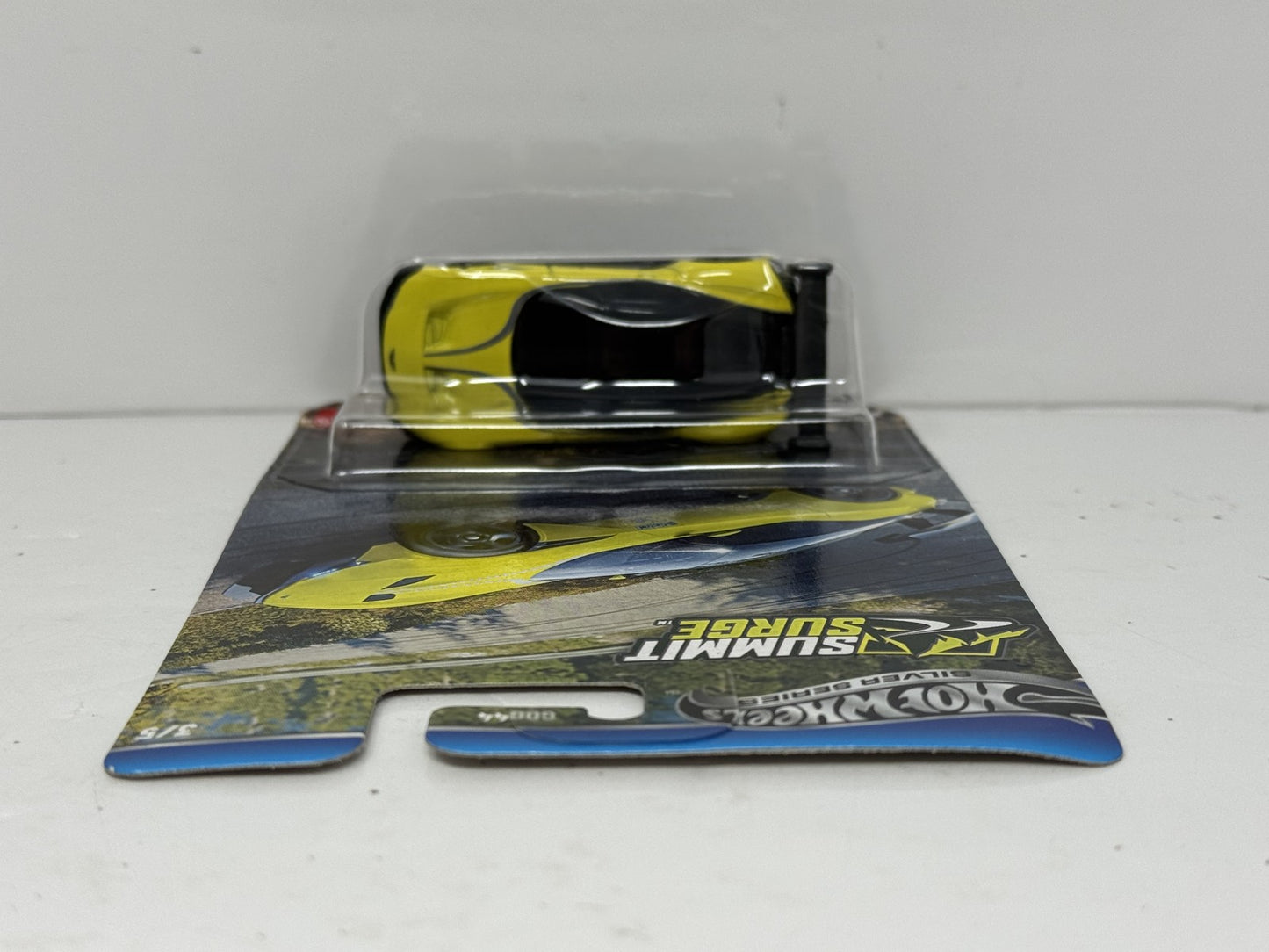 Hot Wheels Summit Surge Aston Martin Vulcan 1:64 Diecast