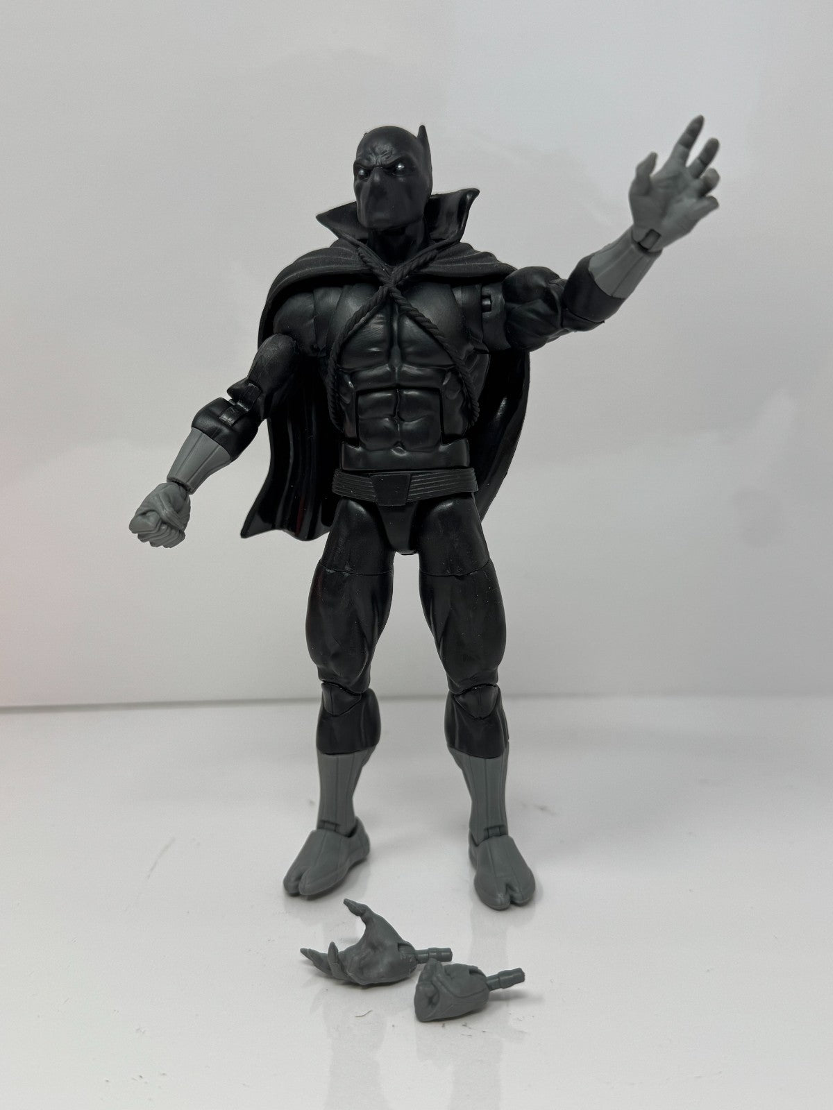Marvel Legends Wakanda Forever Black Panther Action Figure w/ Attuma BAF Piece